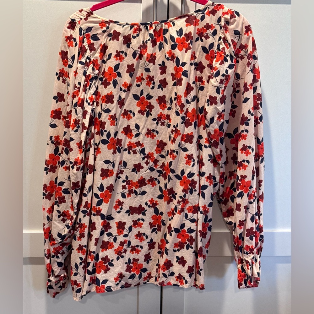 ELIZABETH AND JAMES top blouse shirt. Never worn Floral print super cute! - Picture 5 of 5